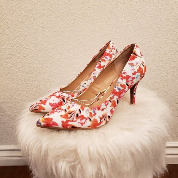 New Ellen Tracy floral summer heels - Picture 5 of 5
